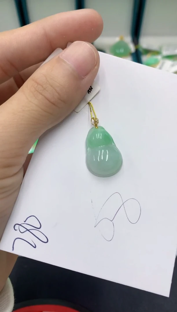 【闪购商品】翡翠颈饰18K金镶嵌翡翠