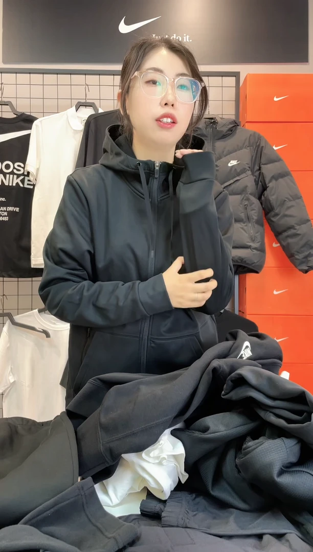 32 加绒外套 L码 130-150斤