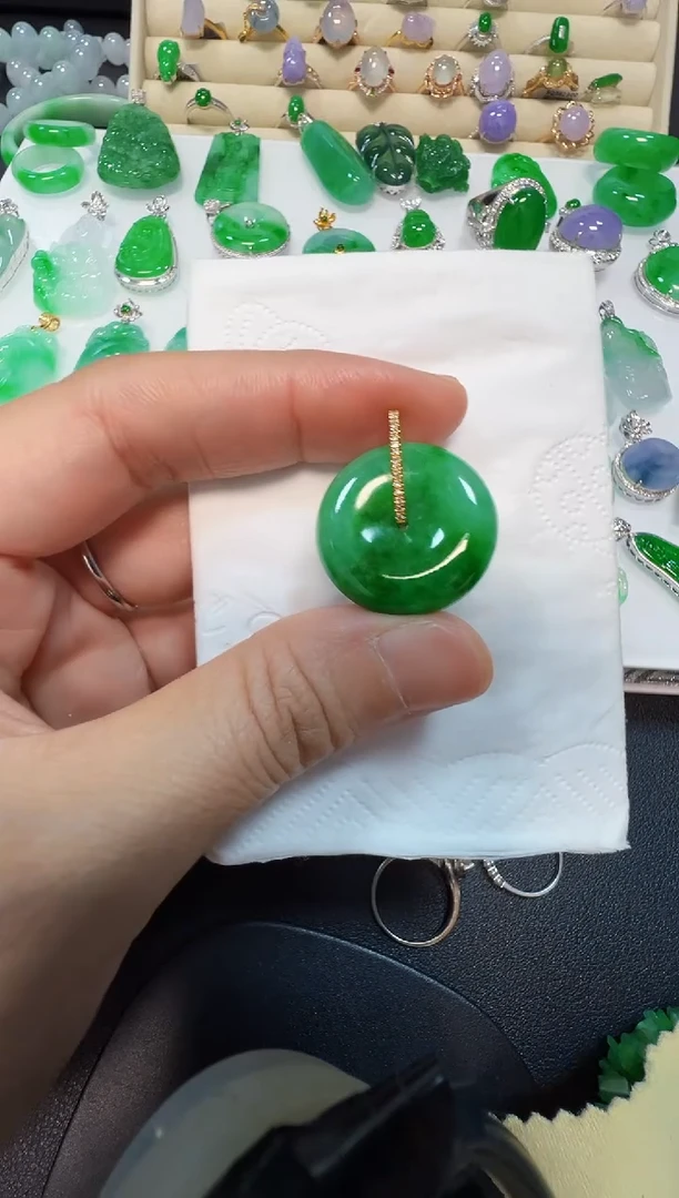 吊坠(不含链)18K金镶嵌翡翠?****?5500