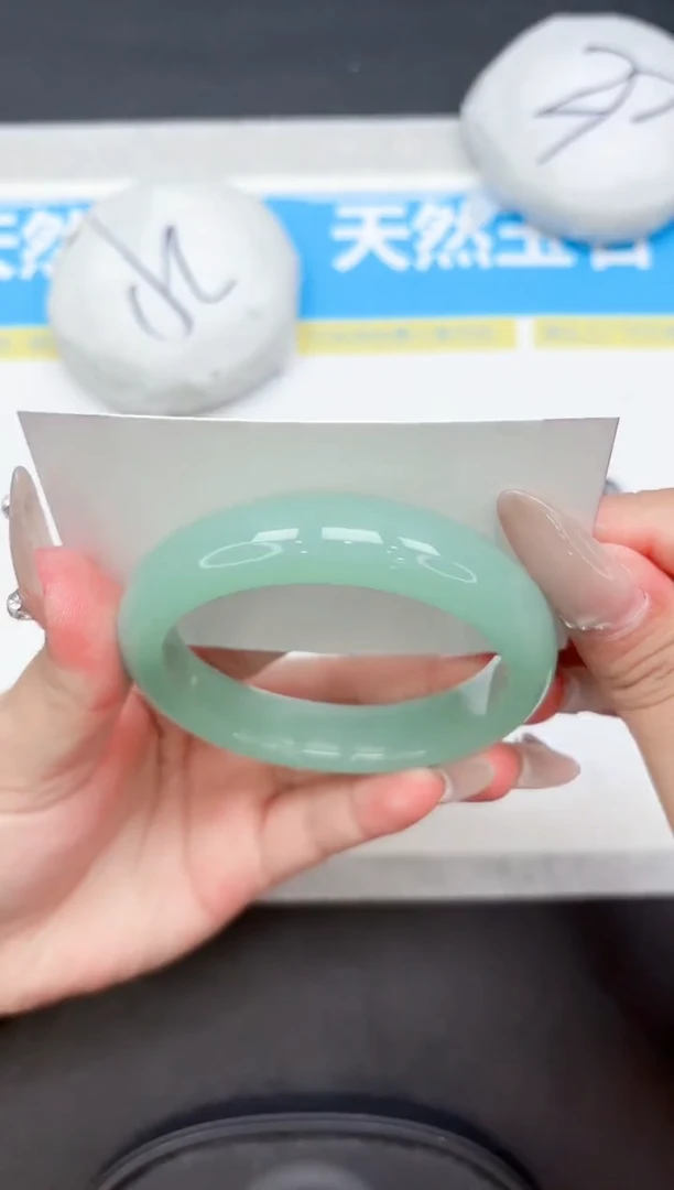 未镶嵌手镯石英质玉392-59.1