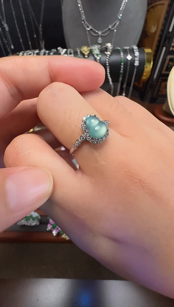 银S925镶嵌戒指翡翠葫芦戒指