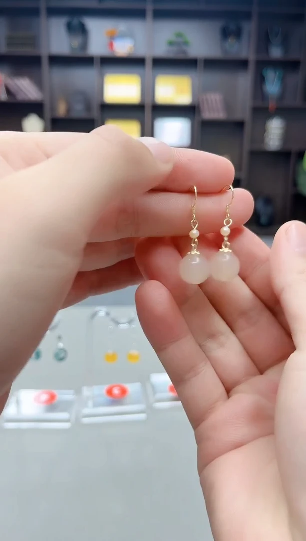 未镶嵌耳饰玛瑙/玉髓218000