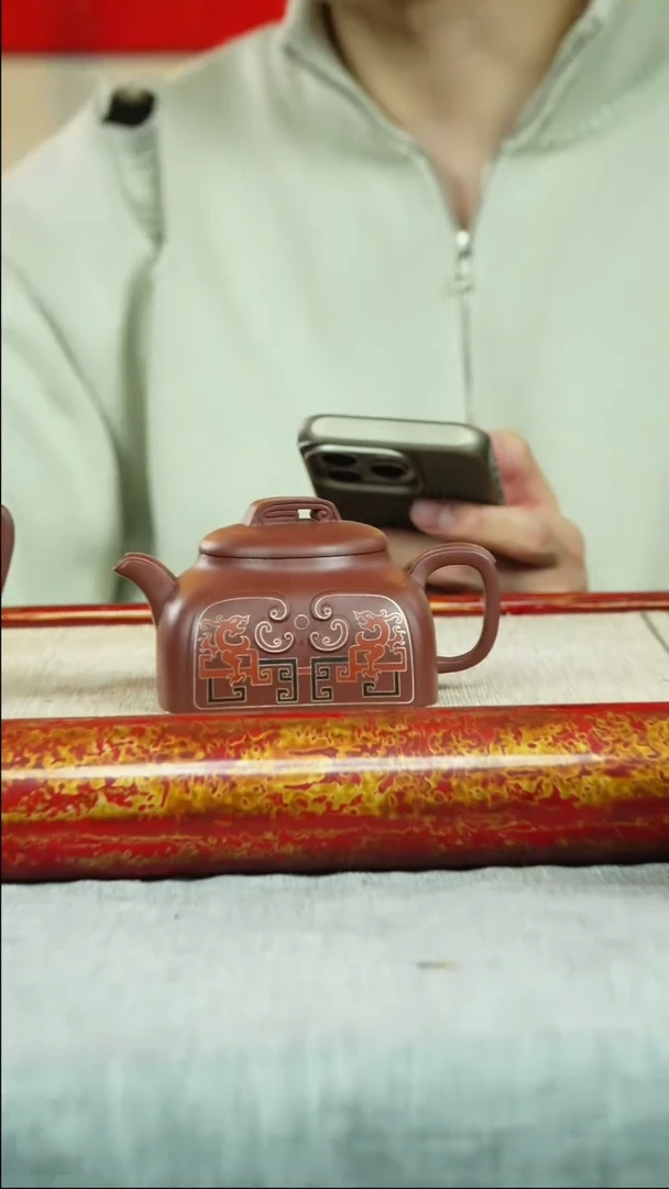 【闪购商品】紫砂茶壶祥云宫灯 红皮龙 魏茸茸制