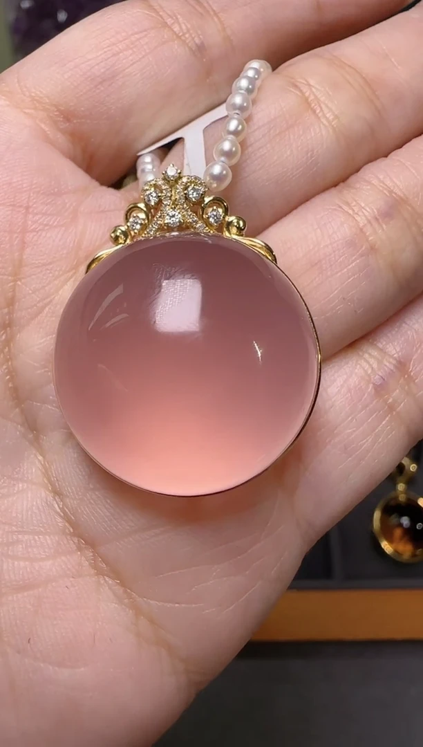 【闪购商品】水晶吊坠18K金镶嵌18k粉晶蛋面吊坠 JP37872成成