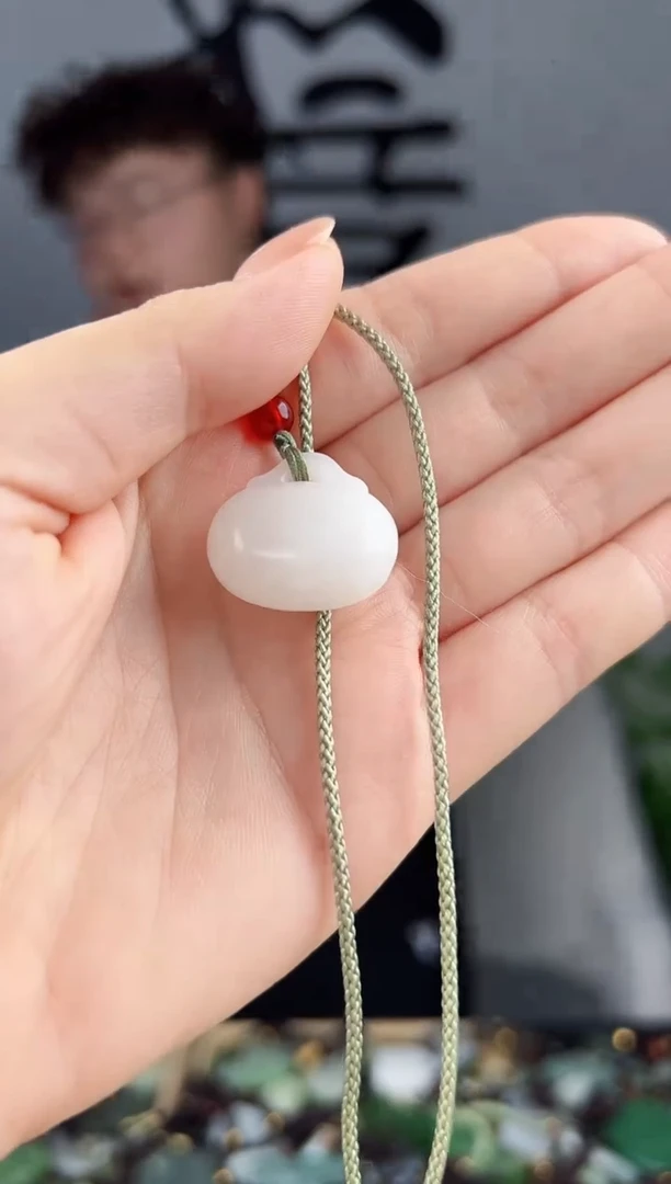 和田玉未镶嵌颈饰拍一发一，多样性发货