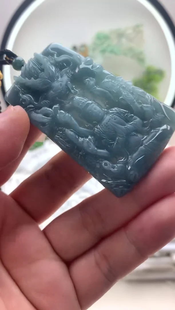 颈饰未镶嵌翡翠千手观音