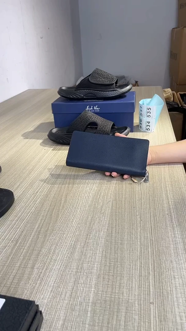 牛皮（革）韩爵绅士包包皮具534