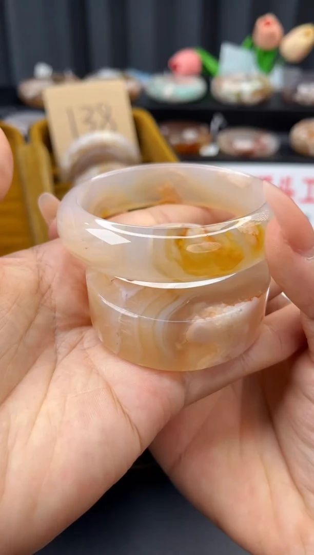 未镶嵌手镯石英质玉赠送镯心（58圈口）