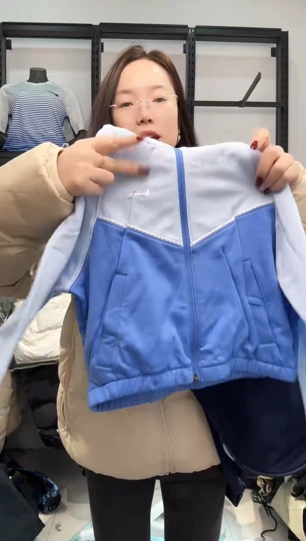 2613  编码  瑕疵直播间过款为准 尺码  ·  130