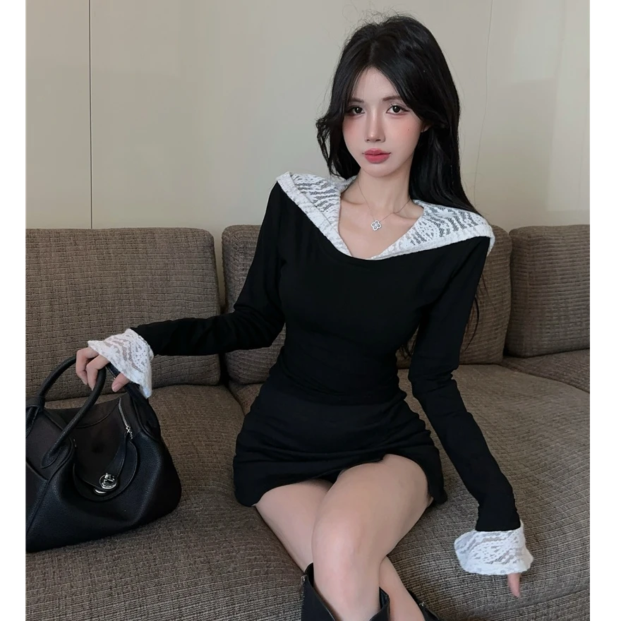 2025秋季新款纯欲休闲套装蕾丝拼接连帽长袖修身上衣女配显瘦裙裤