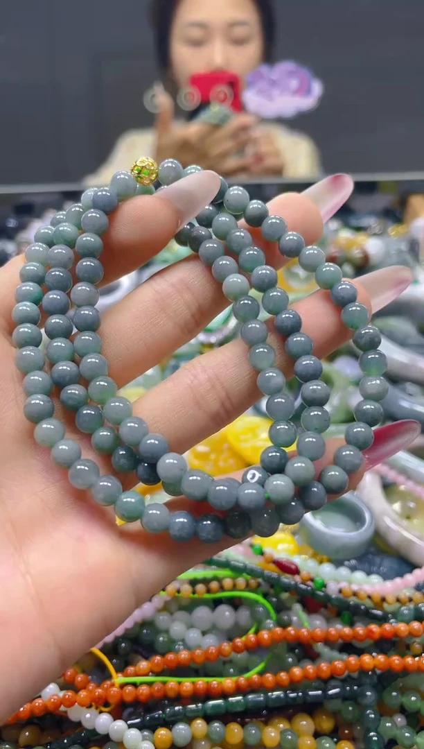 颈饰未镶嵌翡翠5MM/C/翡翠A货，一件也是批发价