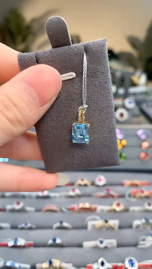 【闪购商品】托帕石吊坠(不含链)18K金镶嵌托帕石