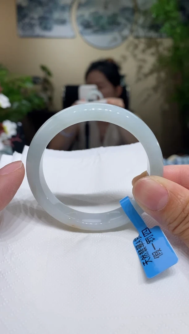翡翠手镯未镶嵌圈口51-52