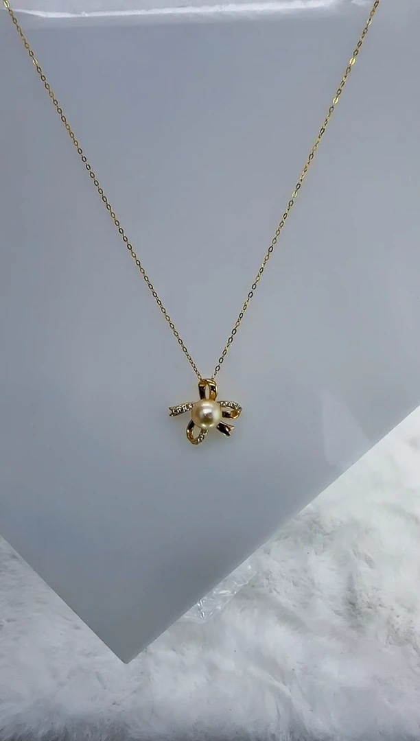 银S925镶嵌海水珍珠DA珍珠吊坠 8-9 y154