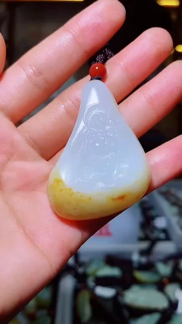 和田玉未镶嵌颈饰1