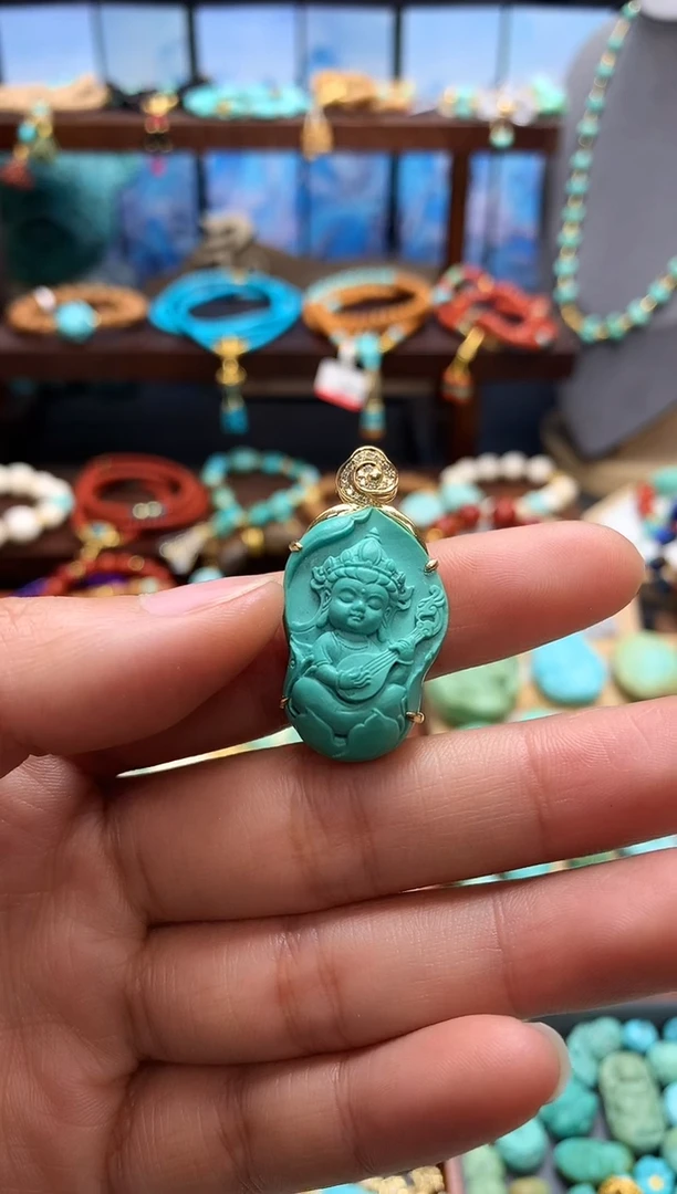 18K金镶嵌绿松石颈饰金镶松石吊坠