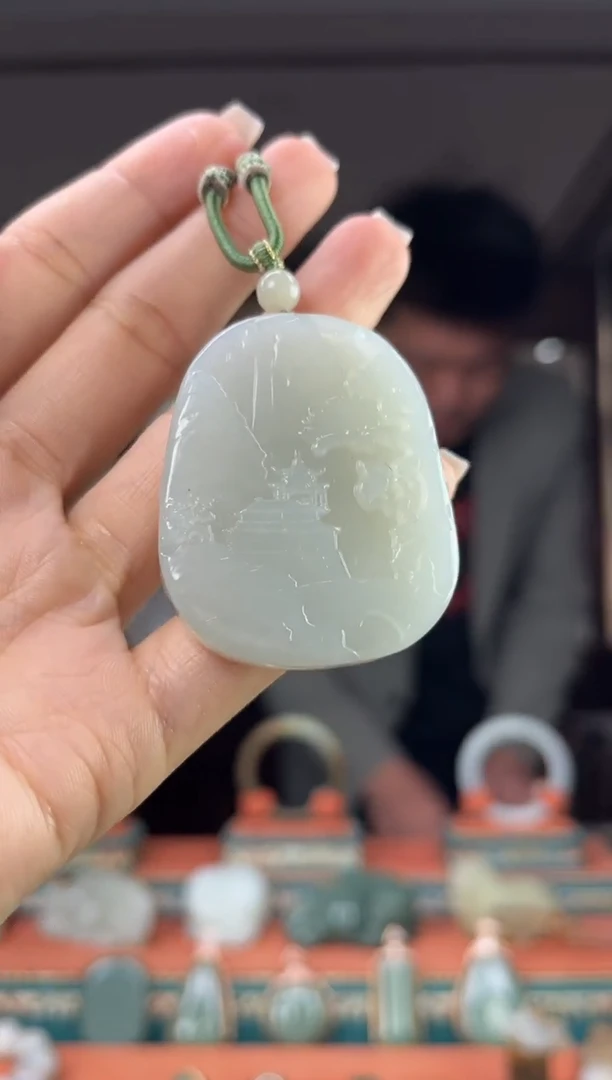 颈饰未镶嵌和田玉佩佩