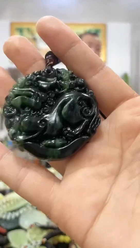 未镶嵌岫玉挂件