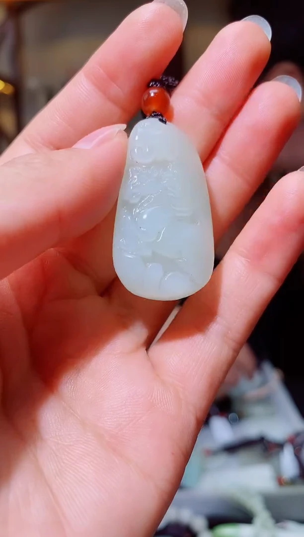 和田玉未镶嵌颈饰1