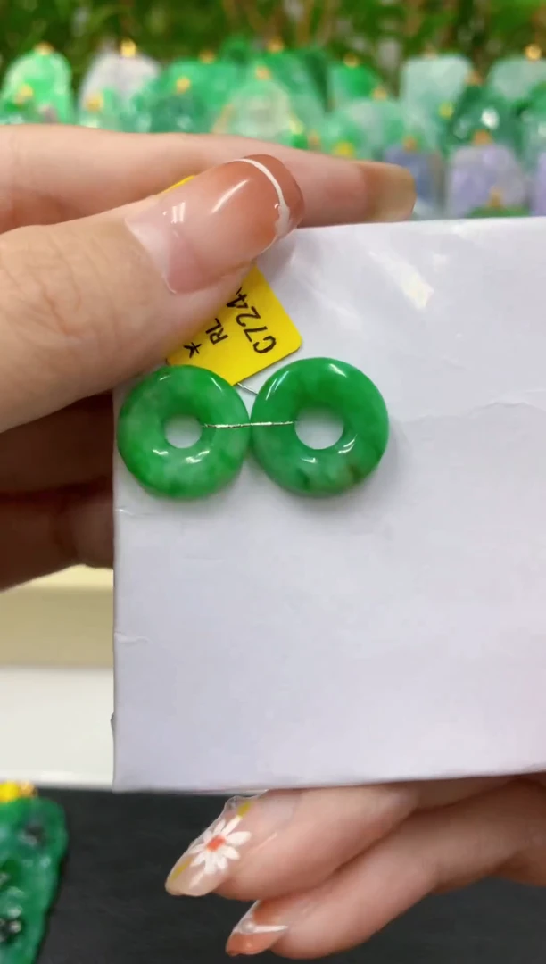 吊坠(不含链)未镶嵌翡翠一对