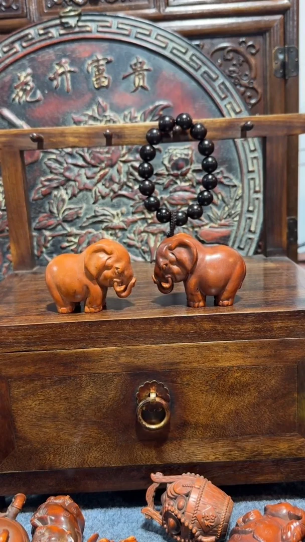 木福利          黄杨大象