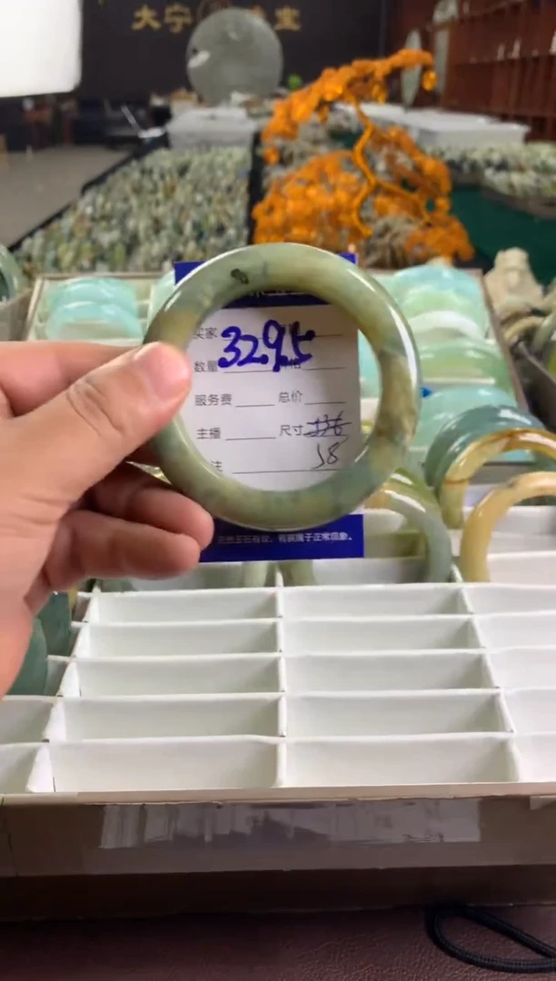 未镶嵌蛇纹石玉手镯3295