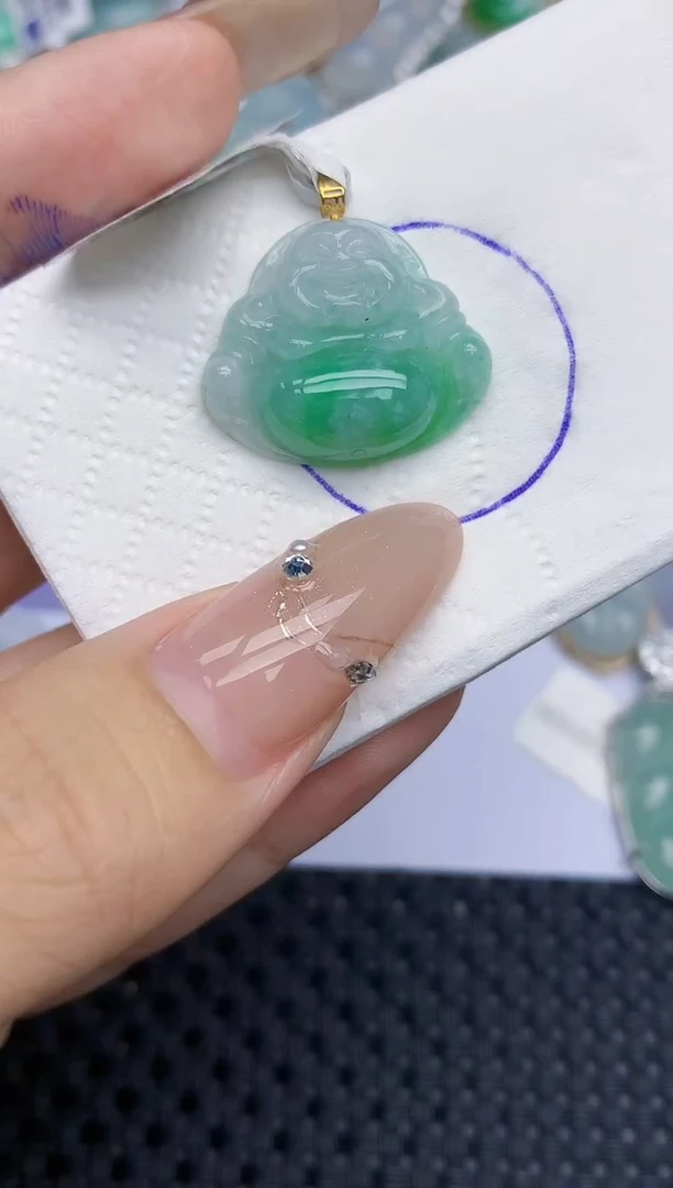 颈饰18K金镶嵌翡翠9   天然翡翠A货  百元以上9米证书费自理