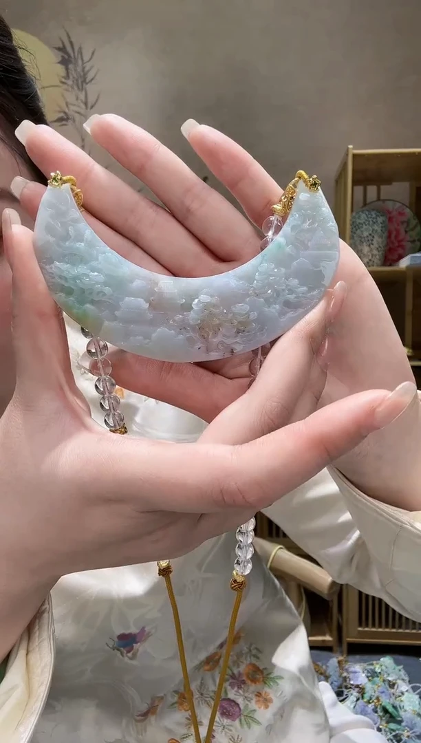 【闪购商品】翡翠颈饰未镶嵌吊坠