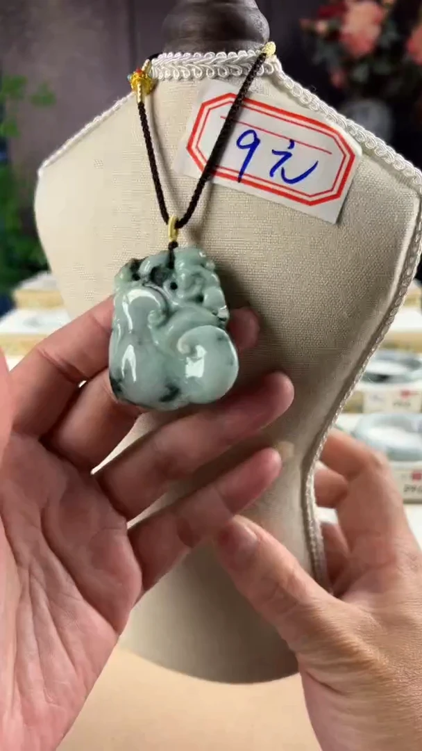 【闪购商品】翡翠颈饰未镶嵌翡翠如意