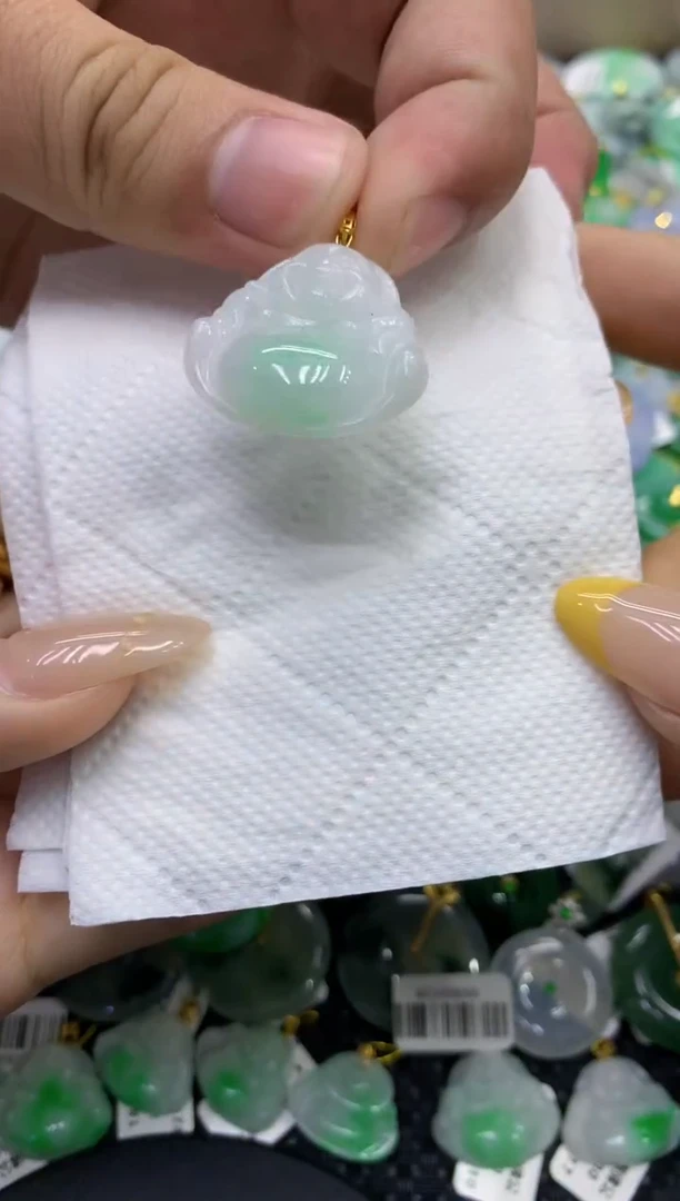 颈饰未镶嵌翡翠天然缅甸翡翠A货