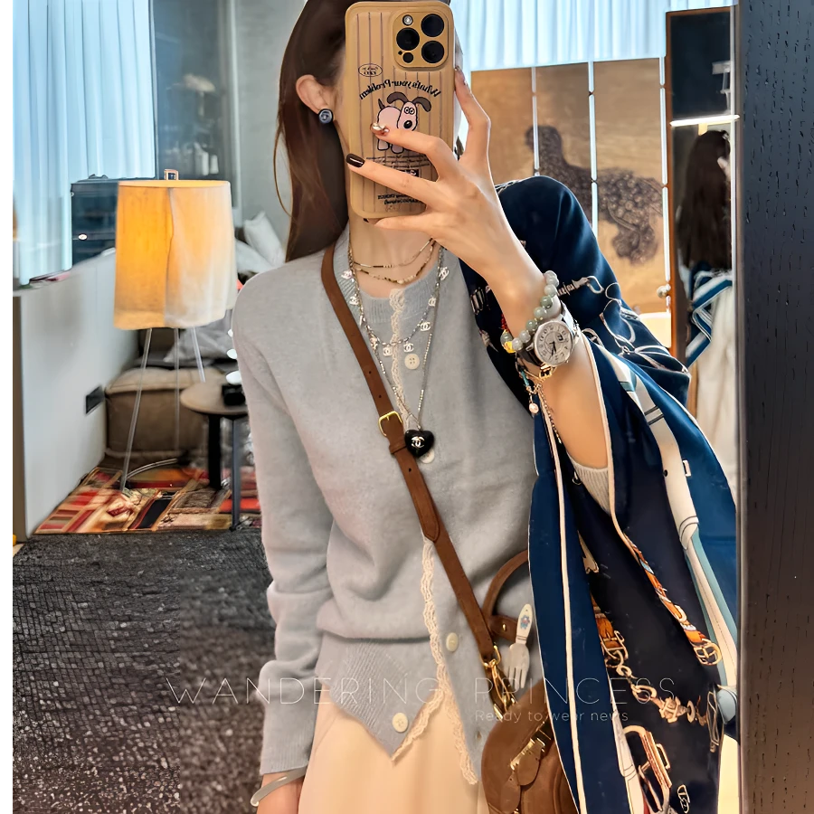 新款针织衫蕾丝拼接开衫设计感软糯显瘦休闲毛衣女087