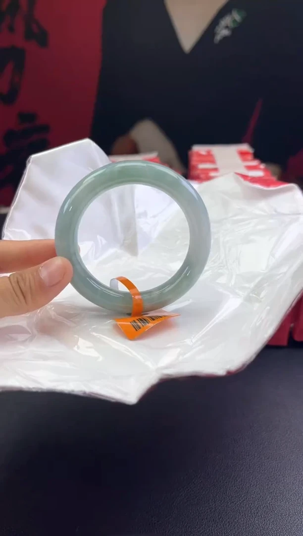 【闪购商品】翡翠手镯未镶嵌1翡翠手镯