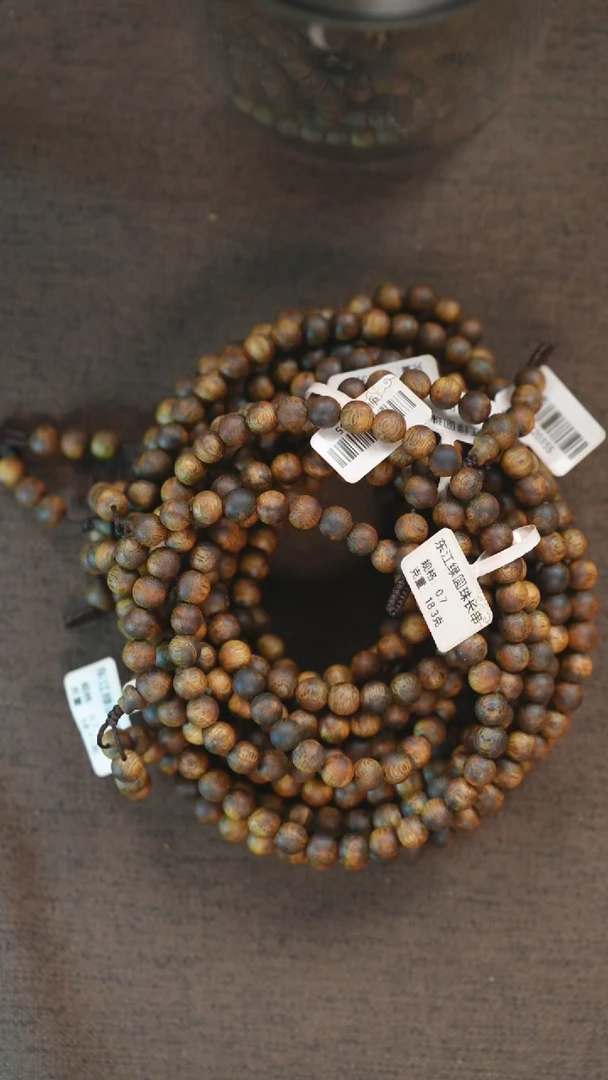 手串沉香东江绿圆珠0.7左右长串18g+多样性发其一