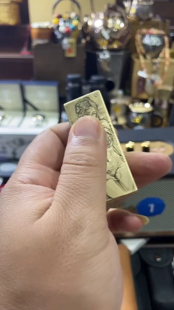 瓷片悟*。闪购商品 如图所示