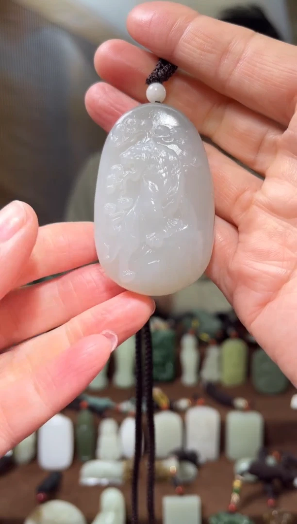 颈饰未镶嵌和田玉·