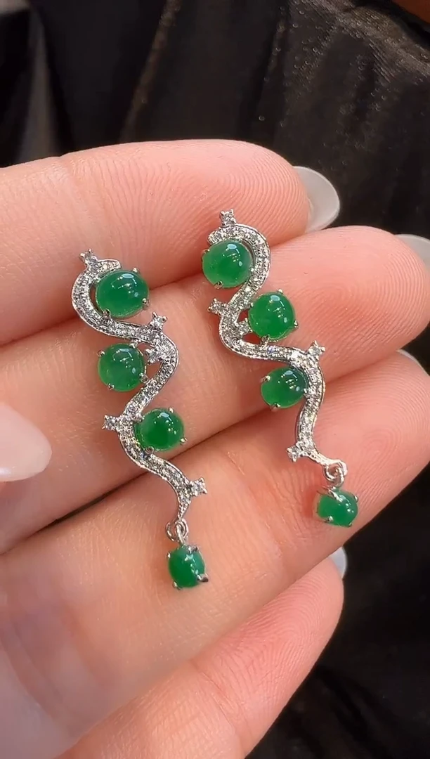 18K金镶嵌翡翠耳饰AL6耳钉