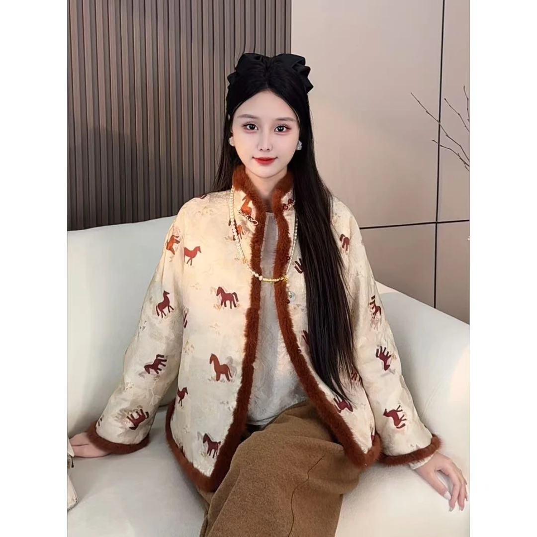 林中越 保暖万马奔腾女常规圆领棉服棉衣时尚短外套网红女装