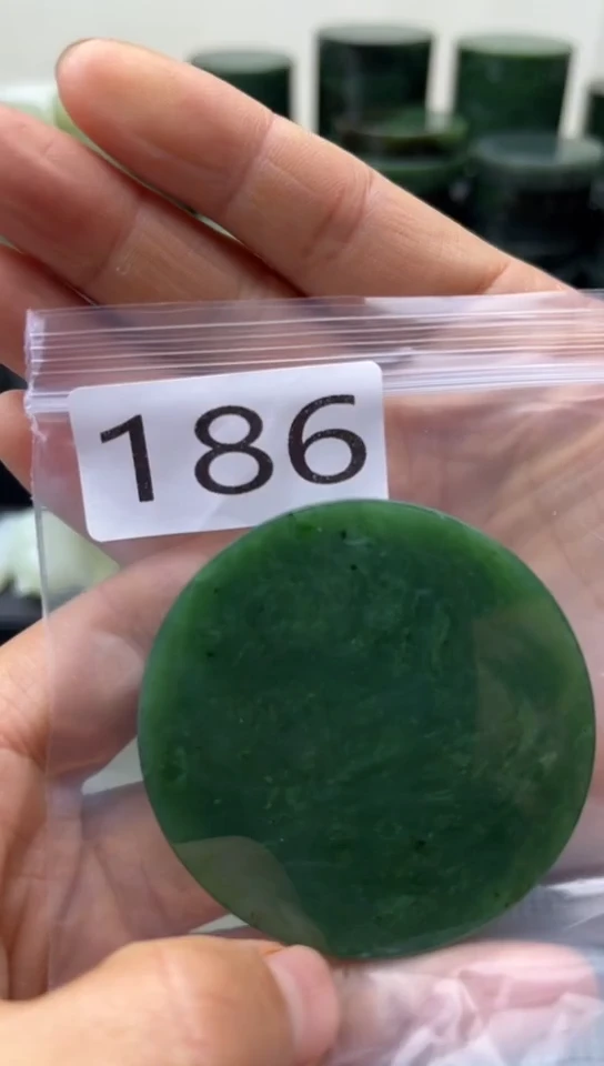 未镶嵌和田玉珠宝半成品镯芯