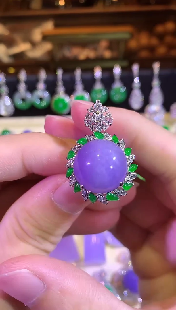 翡翠18K金镶嵌吊坠(赠链)紫罗兰大蛋面戒指吊坠两用