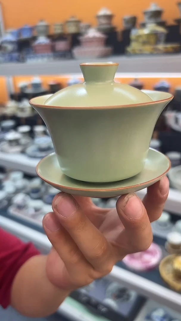 向未来努力发展奋斗