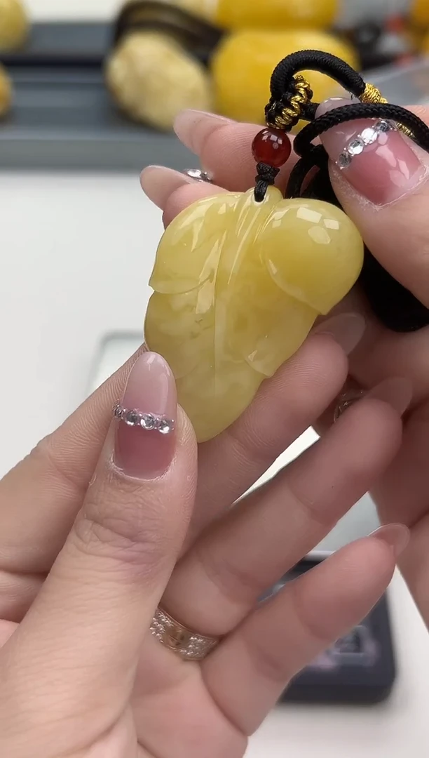 裸石琥珀未镶嵌天然琥珀蜜蜡吊坠