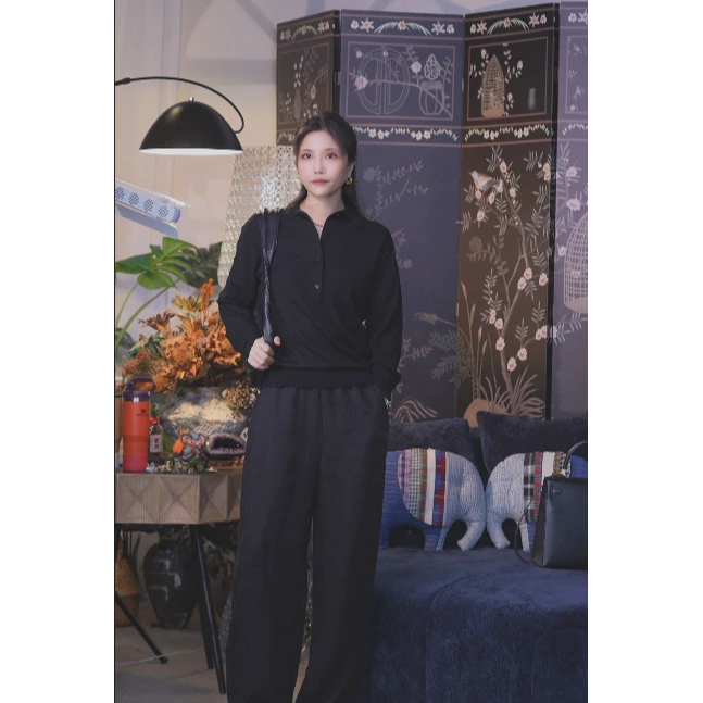 女毛针织衫网红不褪色常规袖彩绘多彩长袖圆领小公主上衣秋季黑色