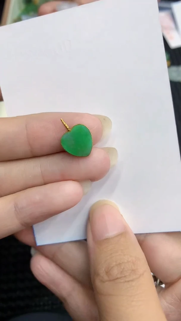 【闪购商品】翡翠颈饰18K金镶嵌            8