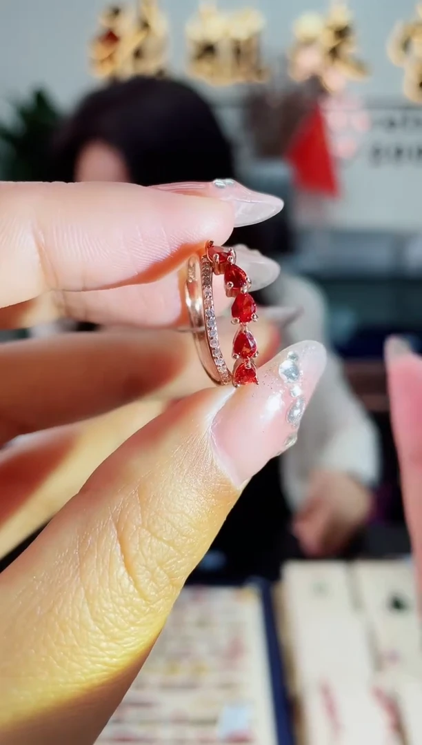 【闪购商品】彩色蓝宝石戒指银S925镶嵌戒指