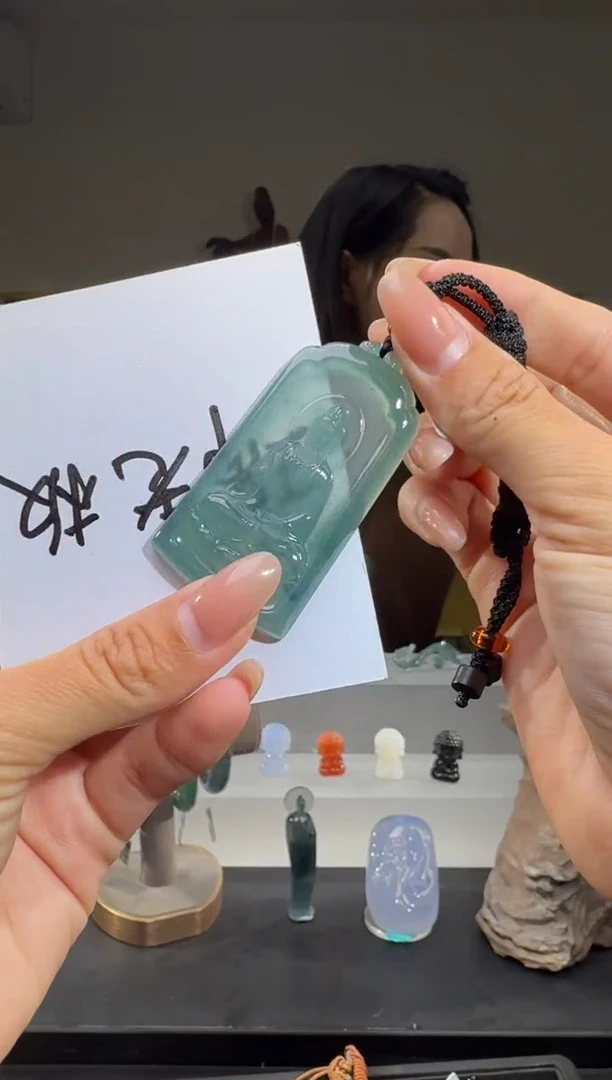 吊坠(不含链)未镶嵌翡翠观音