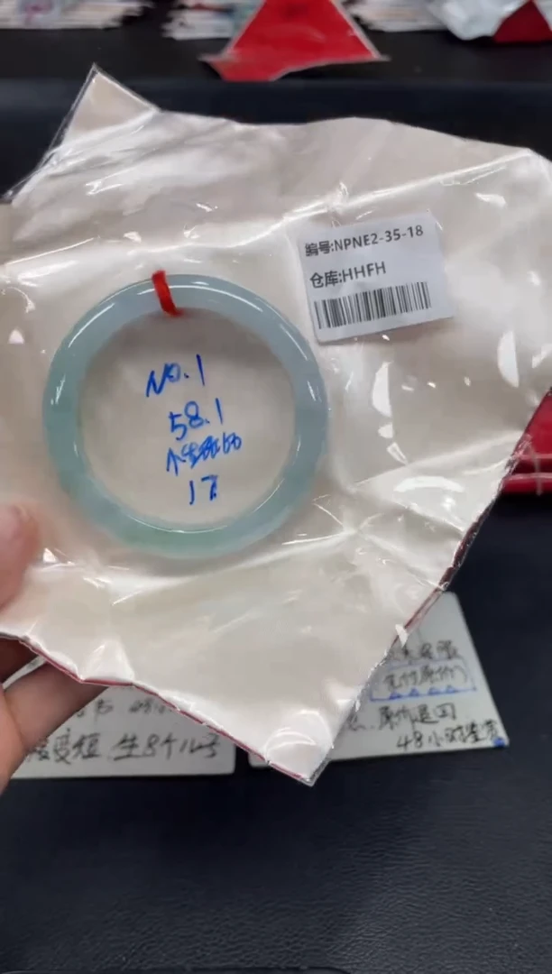 未镶嵌手镯翡翠翡翠手镯