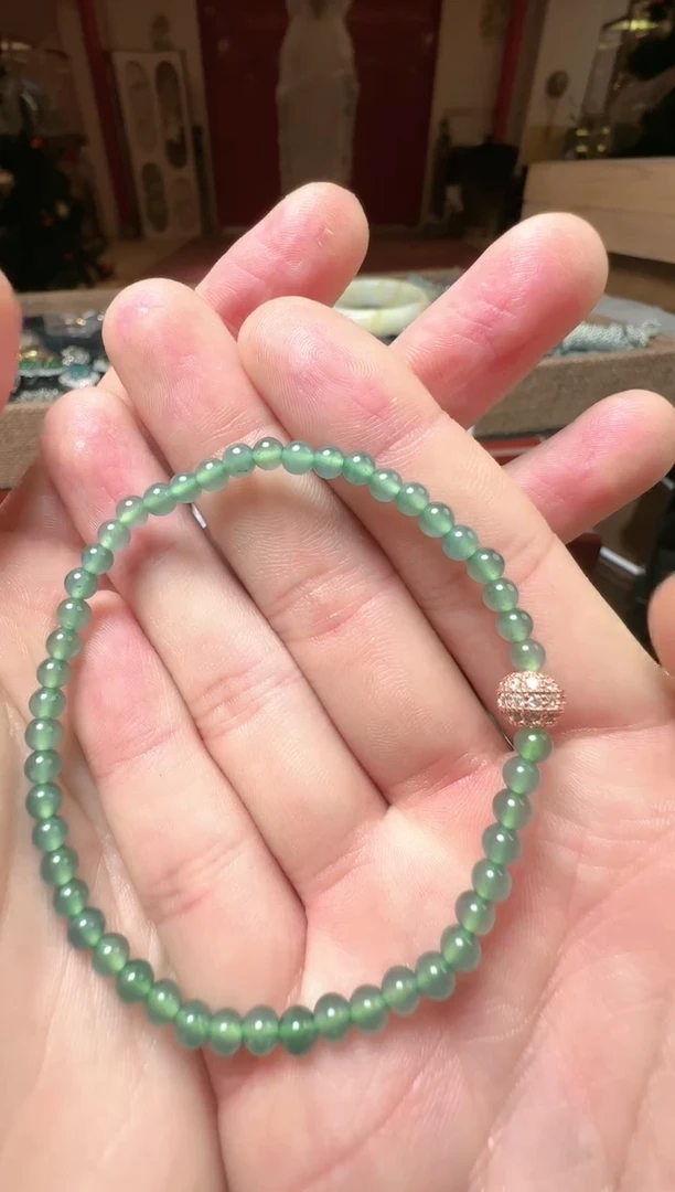 【闪购商品】翡翠吊坠(不含链)未镶嵌翡翠