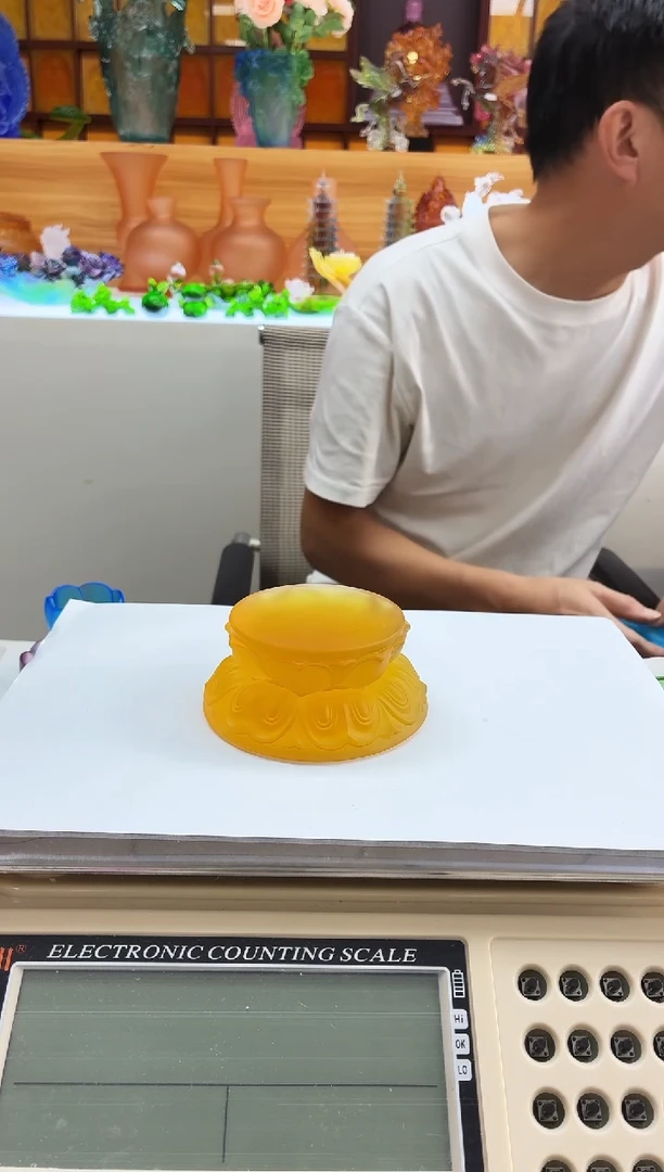 手工艺品琉璃琥珀色双层莲花底座10*7*4公分