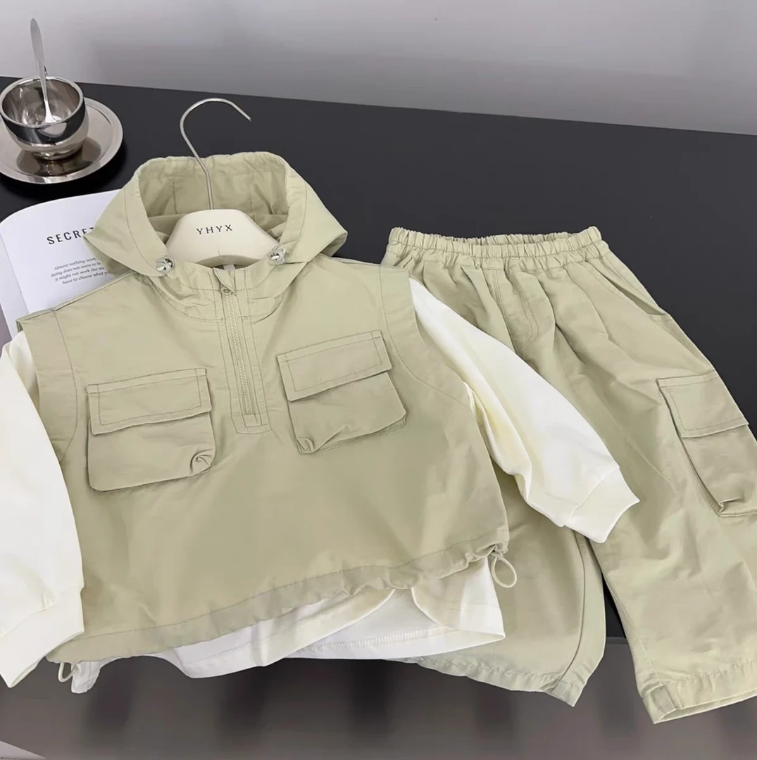 男童套装2025秋季新款儿童韩版休闲连帽马甲工装长裤时尚三件套装