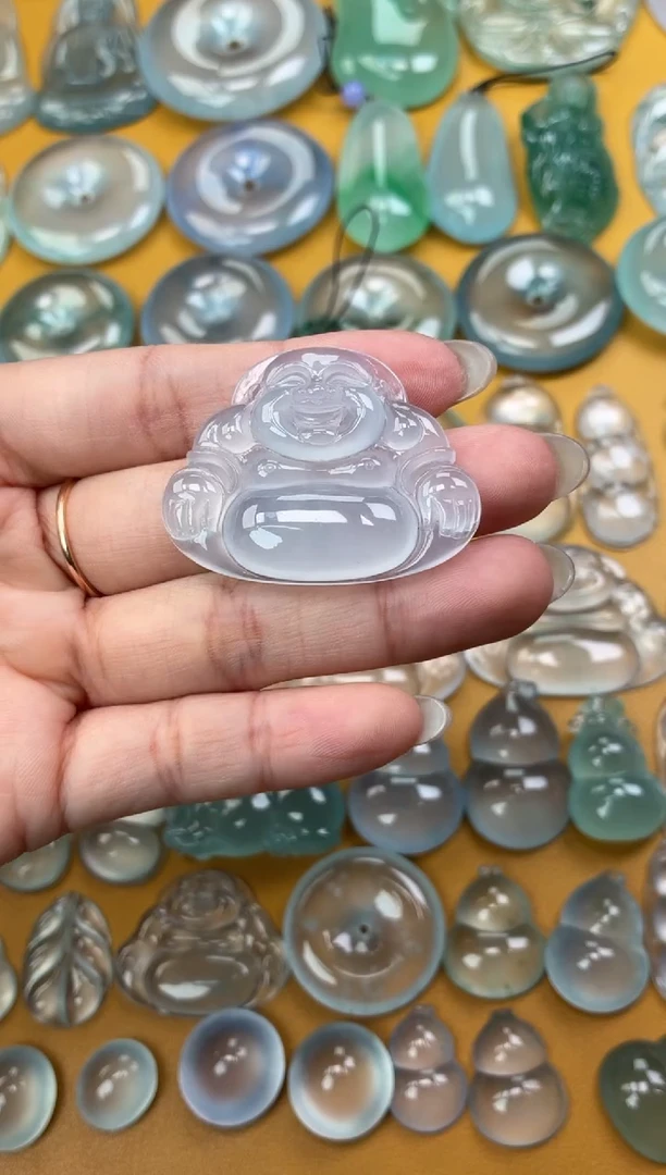 吊坠(不含链)未镶嵌翡翠6 佛公 31.8 41 6.5